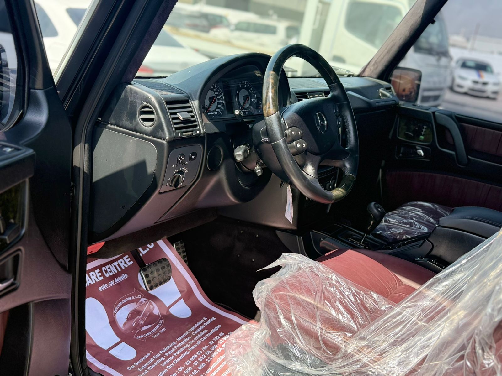 Negro Mercedes Benz G55 AMG 2008